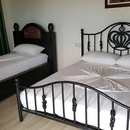 Sarajet E Pashait 2 4* Dhërmi