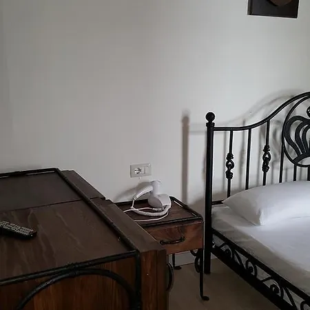 Sarajet E Pashait 2 Dhermi