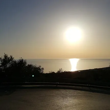 Sarajet E Pashait 2 ホテル Dhërmi