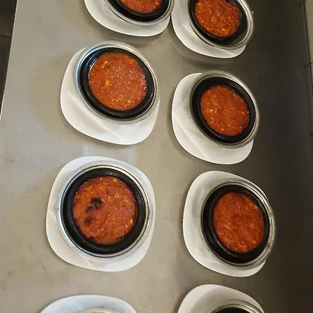 Sarajet E Pashait 2 מלון 4*